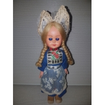 Коллекционная кукла (высота 23 см) 