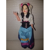Коллекционная кукла (высота  15.8 см) 