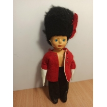 Коллекционная кукла Англия ( высота 18.5 см) 