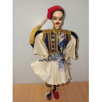 Коллекционная кукла Греции (высота  25 см)