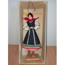 Деревянная куколка из Болгарии ( высота 22 см) 