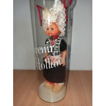 Коллекционная куколка из Голландии ( высота 15 см) 