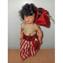 Коллекционная кукла  Франция ( высота по макушку 9 см) 