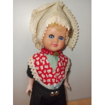 Коллекционная кукла Голландия  ( высота 21.5  см) 