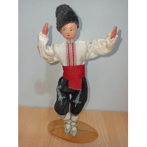 Коллекционная кукла  Румыния  ( высота 20.5 см)