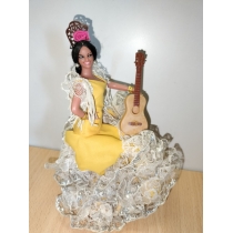 Коллекционная кукла Испания MARIN ( высота в положении сидя 18  см) 