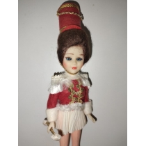 Красивая европейская куколка ( высота по макушку 18.5 см) 