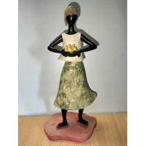 Коллекционная кукла - статуэтка, Африка ( высота 26.5 см) 