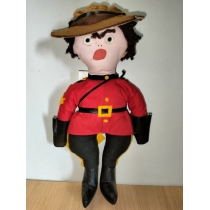 Коллекционная кукла Канада ( высота  30.5 см)