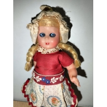 Коллекционная кукла, Голландия ( высота 15 см) 