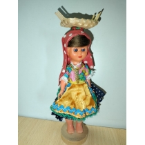 Коллекционная кукла  Португалия  ( высота общая 19.5 см, кукла 16.7 см ) 