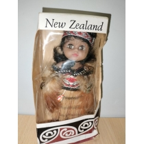 Коллекционная кукла Новая Зеландия  ( высота 17 см) 