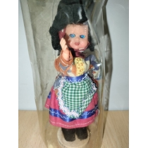 Коллекционная кукла Португалия ( высота 15.5 см) 