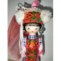 Деревянная ,азиатская, коллекционная  куколка ( высота 17 см) 