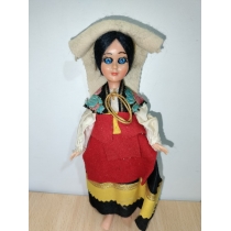 Коллекционная кукла ( высота 19.5 см)