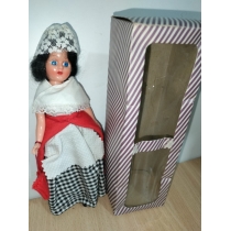 Коллекционная кукла ( высота 21.5 см) 