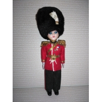 	Коллекционная кукла Англия (высота 21см) 