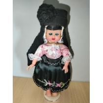 Коллекционная кукла Португалия (общая  высота  19 см)