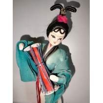 Коллекционная кукла  Азия ( высота общая 21см) 